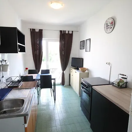 Apartment Vodice Daire *