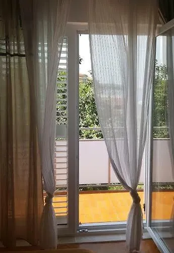 Apartment Vodice ヴォディツェ